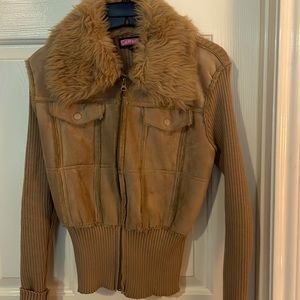 Faux fur collared zip sweater size XL from Say What